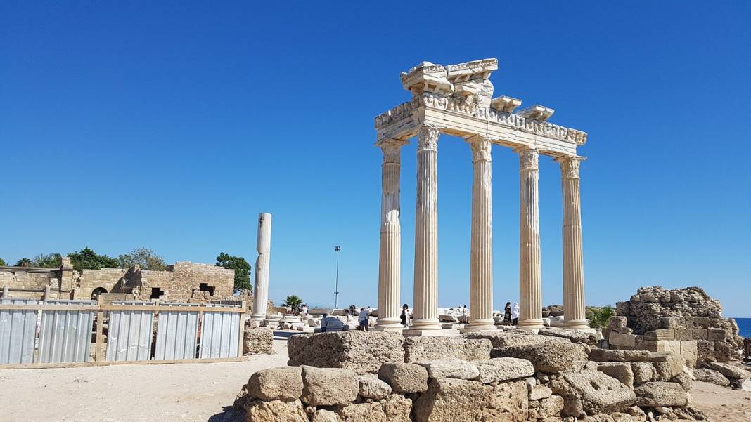Türkiye'nin en çok merak edilen yerleri! 3'ü İstanbul'da 1'i Ankara'da, 1'i Bursa'da, 4'ü Antalya'da... 8